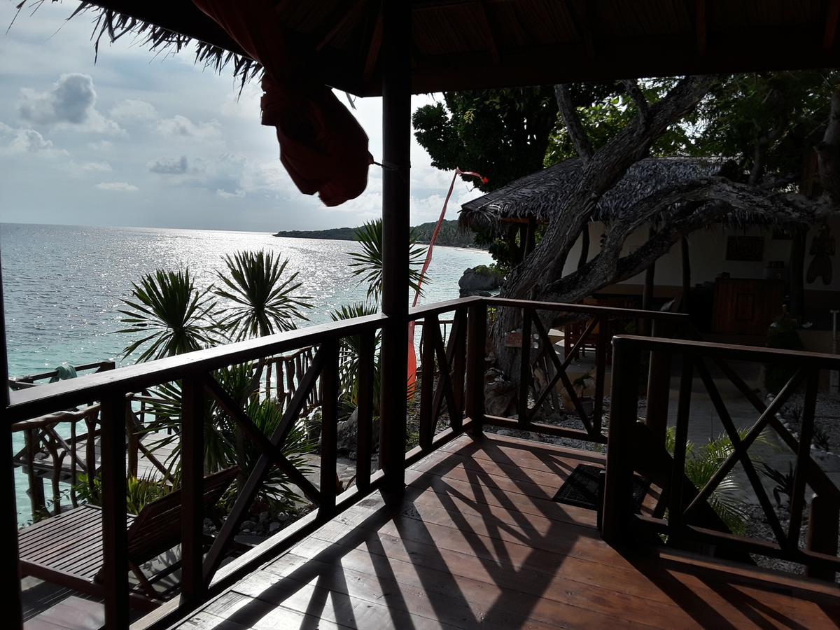Nini's Beach Bungalows Bira Exterior foto